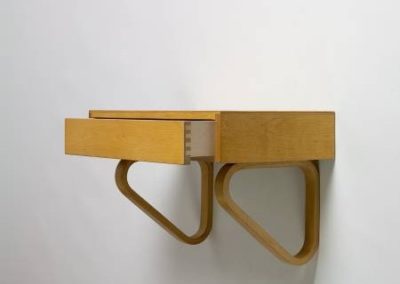 Alvar Aalto Shelf 114 with one drawer